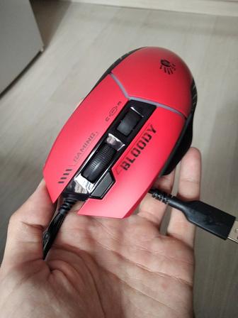 Продам мышь игровую