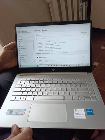 Ноутбук HP 14S i3 8/512
