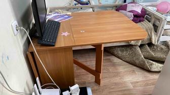 Продам стол книжка