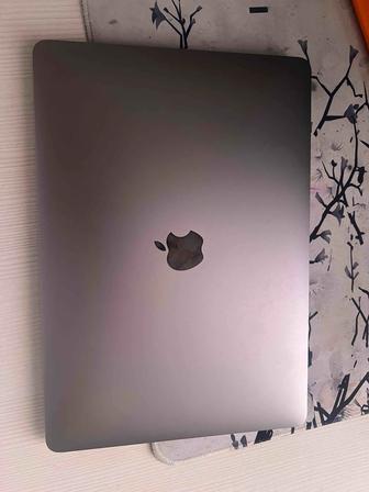 MacBook Air m1 8/256