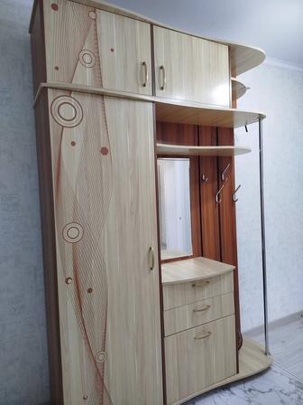 Продам прихожую срочно