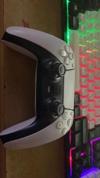 Продам, DualSense для PlayStation 5