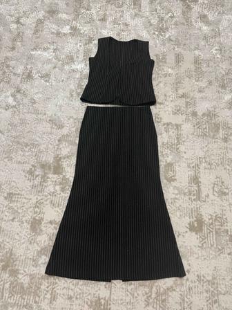 Новый жилет юбка 42 размер