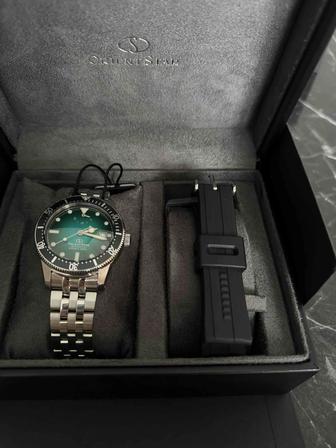 Часы Orient Star RE-AU0602E00B