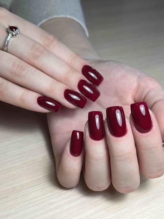 Маникюр , педикюр