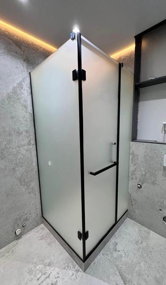 Установка душевых кабин и перегородок