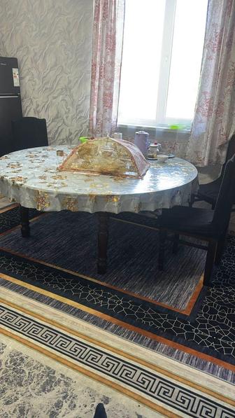 Продам стол