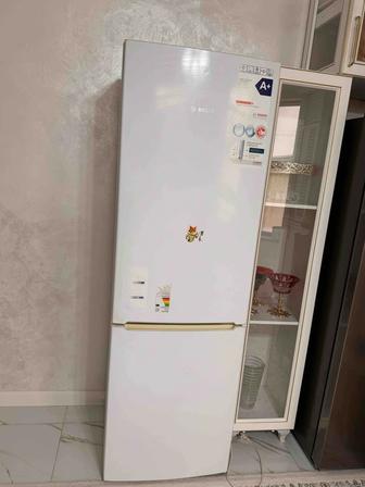 Холодильник BOSCH