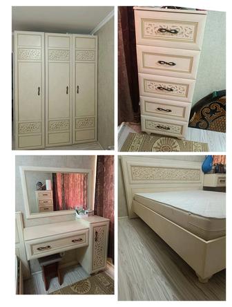 Спальный гарнитур