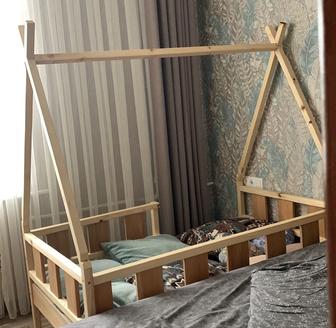 Детская кровать с ортопедическим матрасом