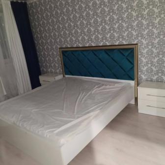 Продам кровать и тумбочки в хорошем состоянии