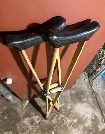 Костыли деревянные