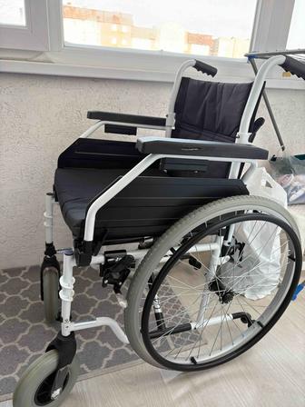 Инвалидная коляска