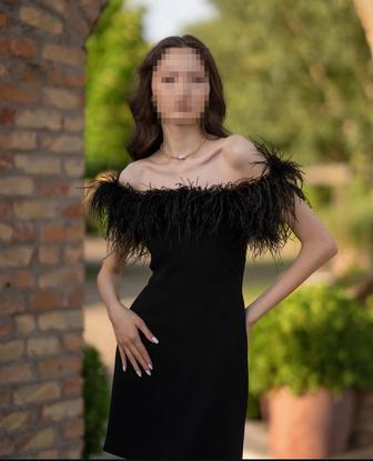 Платье черное с перьями от Malli