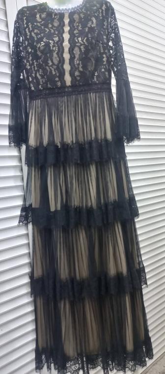 Платье вечернее