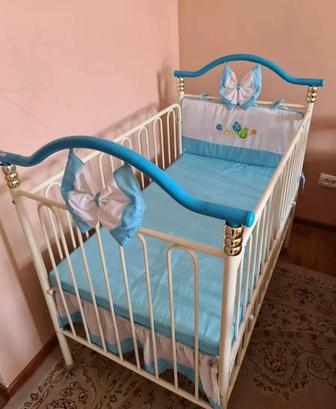 Кровать для новорожденных