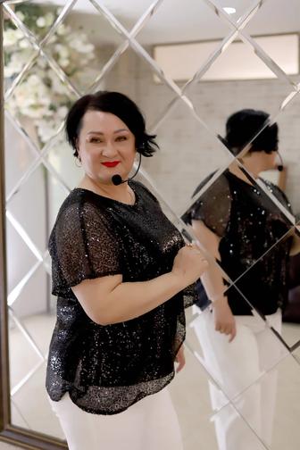 Ведущая, тамада