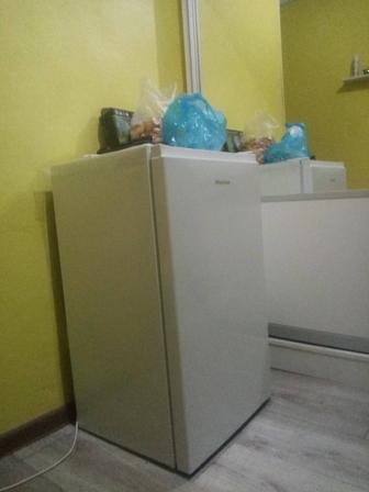 Продаю холодильник хисенсе