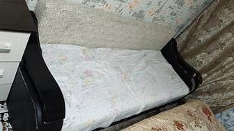 Продам диван срочно район Нур сити