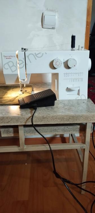 Тупикал машинка и бытовая машинка продам