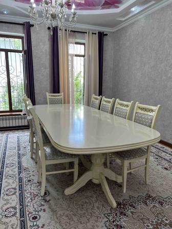 Продам стол со стульями срочно