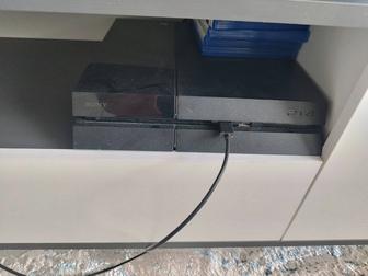 Продам Sony PlayStation 4