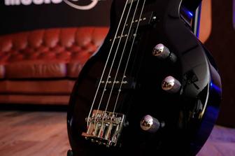Бас гитара clevan обмен на электрогитару kramer baretta special