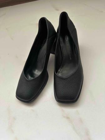 Женские туфли