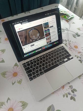 Продам MacBook Air