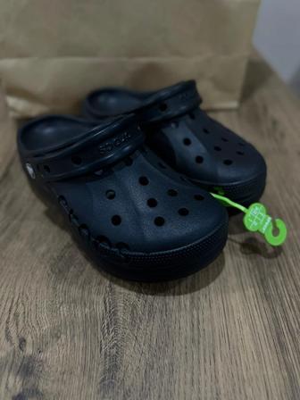 Продам оригинальные Crocs