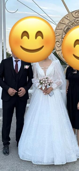 Свадебное платье