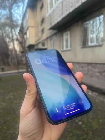 iPhone 13 в отличном состоянии