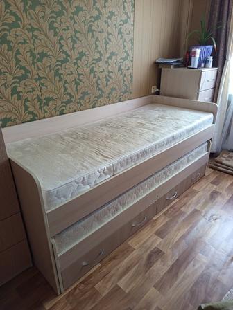Кровать подростковая.