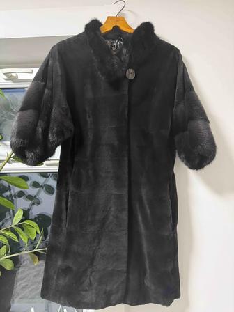 Шуба дизайнерайская итальянская еврозима, перчатки кожа в подарок