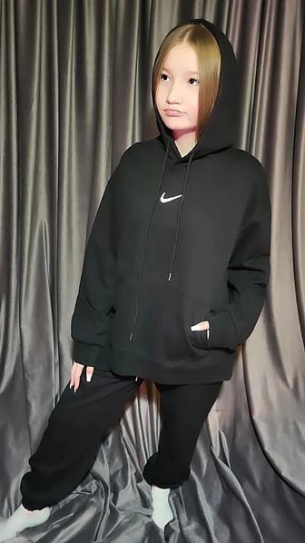 Спортивные костюмы