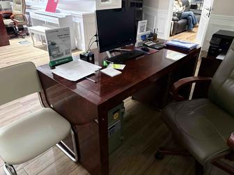 Продам деревянные офисные столы