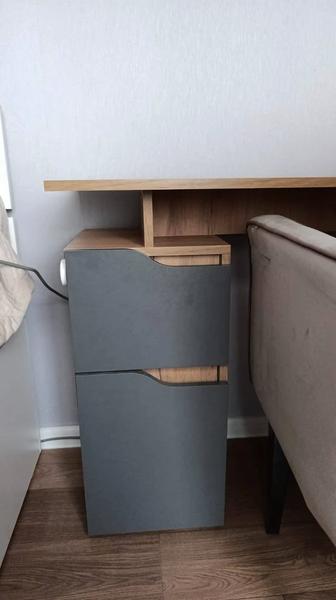 Продается комплект компьютерного стола и кресла