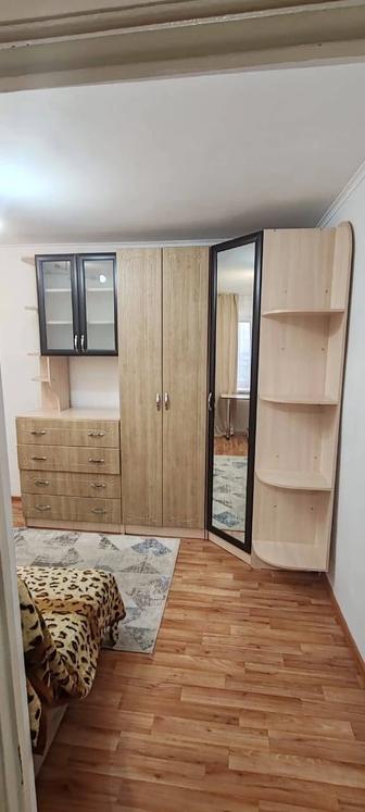 Продам угловой шкаф