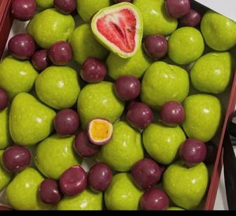 Сублимированный мороженное и фрукты