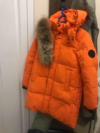 Девочковая зимняя куртка