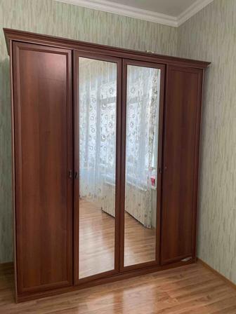 Продам шкаф для одежды 180 / 240