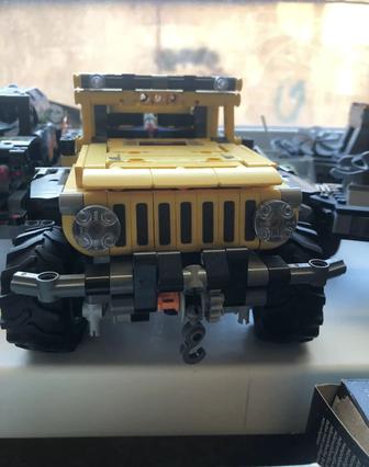 Lego jeep