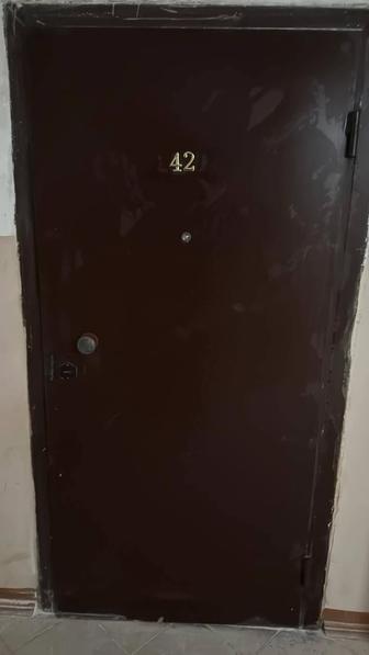 Продам дверь металлическую