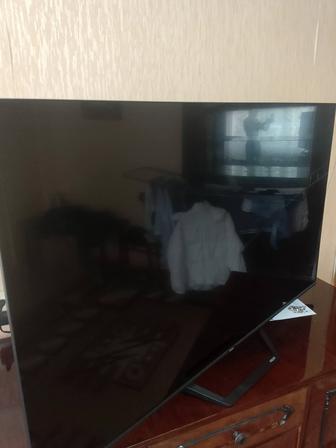 Продам срочно телевизор