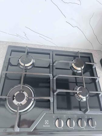 Продам варочную поверхность б/у