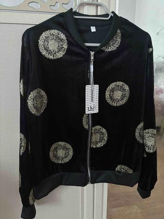 Новая кофта размер М