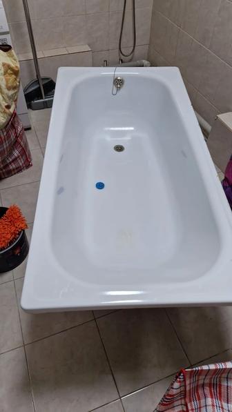 Отдам даром диванчик и ванна