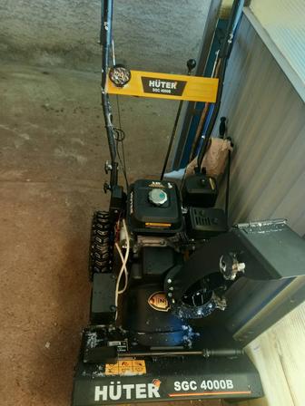 Продам снегоуборщик