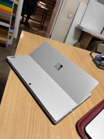 Microsoft Surface 7Pro Планшет