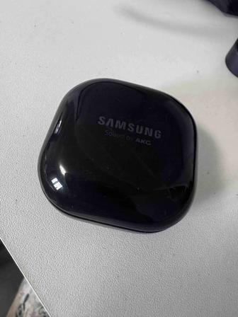 Кейс наушников Samsung galaxy buds live